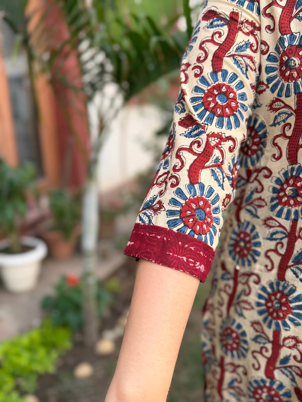 Cream Flower Bunch Kurta sleeve by Sanskritam