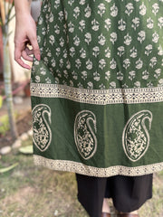 Green Buti Border Kurta