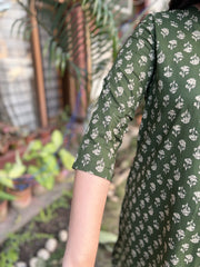 Green Buti Border Kurta