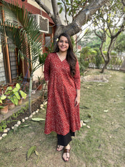 Rust geometric aline kurti