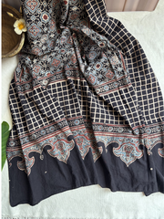 Small elephant Unstitched Suit set