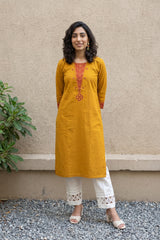 Ladu Peela patch kurta