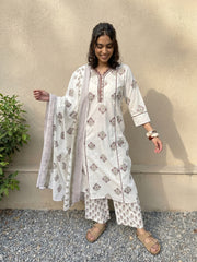 Brown Buta lacework full suit set