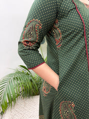 Green bindi aline kurta