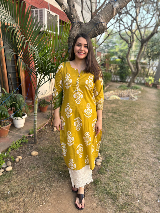 Neon green floral kurta with kodhi