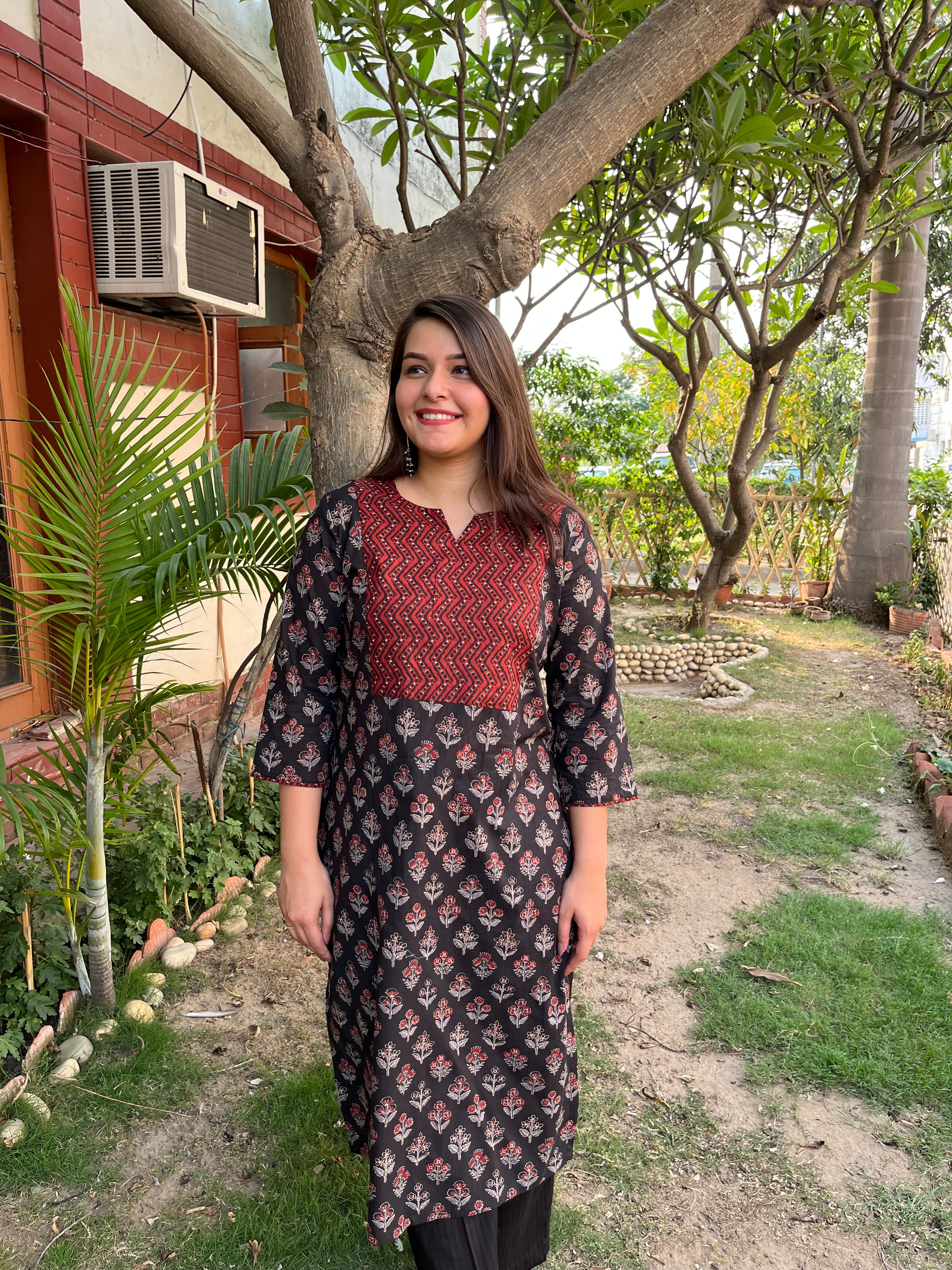 Black Grey Yoke sanganeri kurta - MYSANSKRITAM