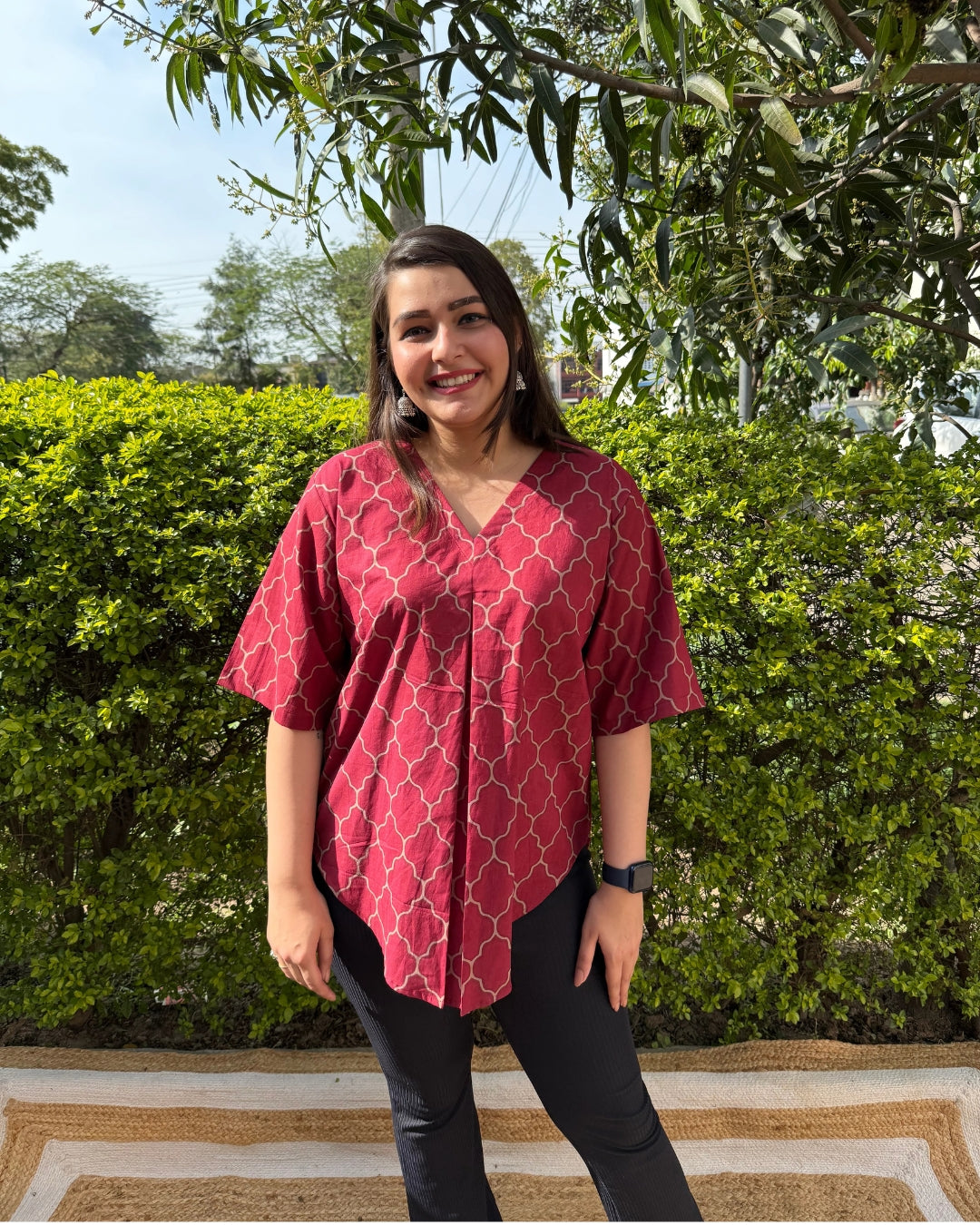 Maroon beige geometric top