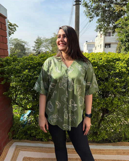 Pista green Satin top