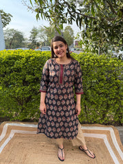 Black Kantha Ambi kurta