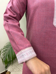Pink woollen kurta with border