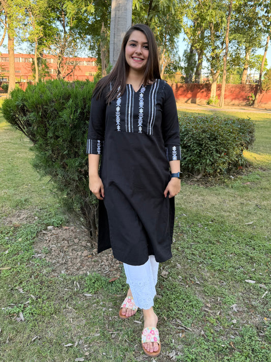 Black Yoke embroidered Solid kurta