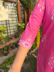 Pink ikkat print V neck kurta