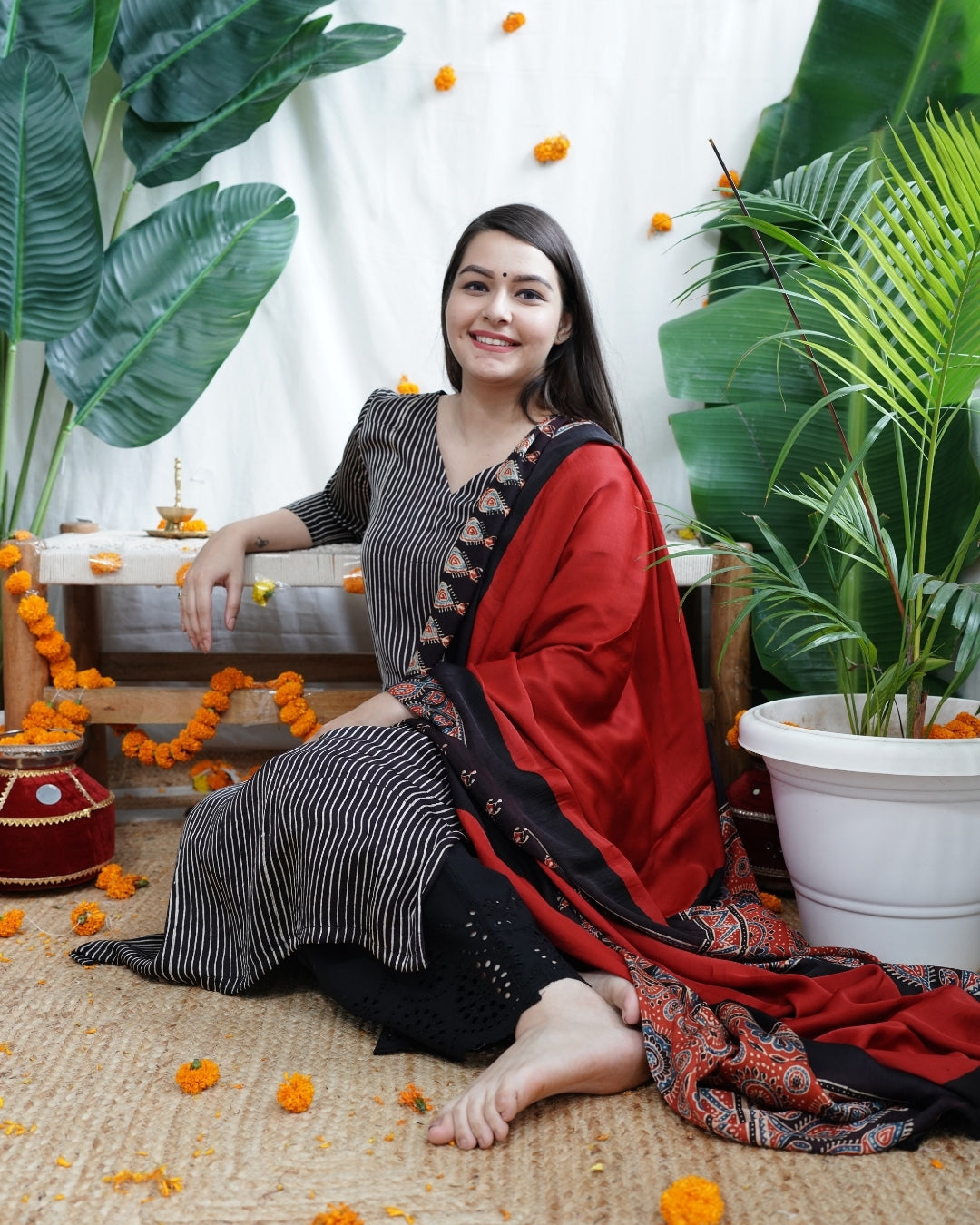 Black lines Modal Kurta Dupatta Set
