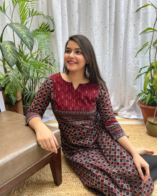 Grey Maroon Geometric yoke kurta