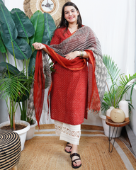 Maroon bindi Kurta with kota doria dupppta