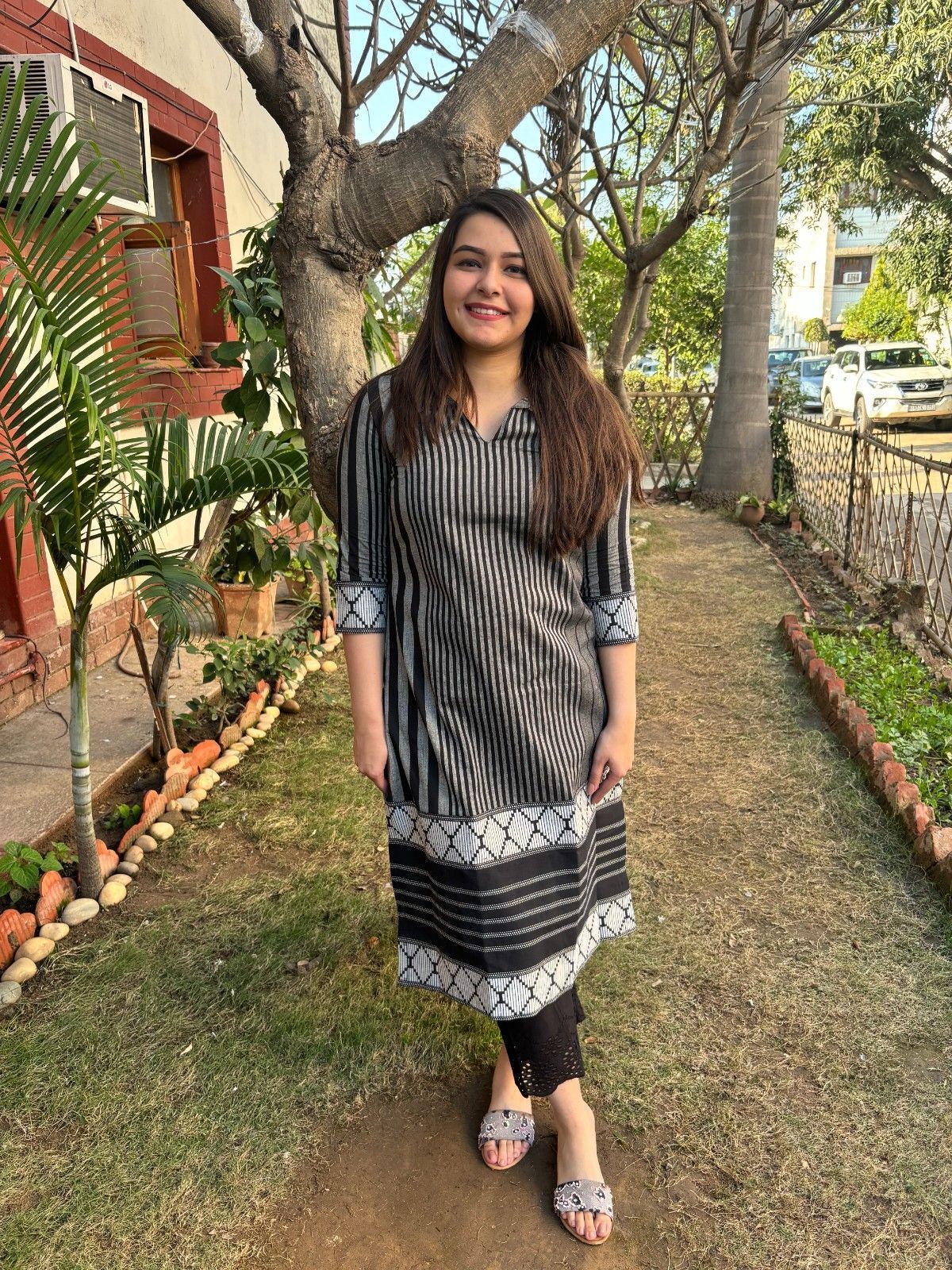 Black Straight Collor Kurta