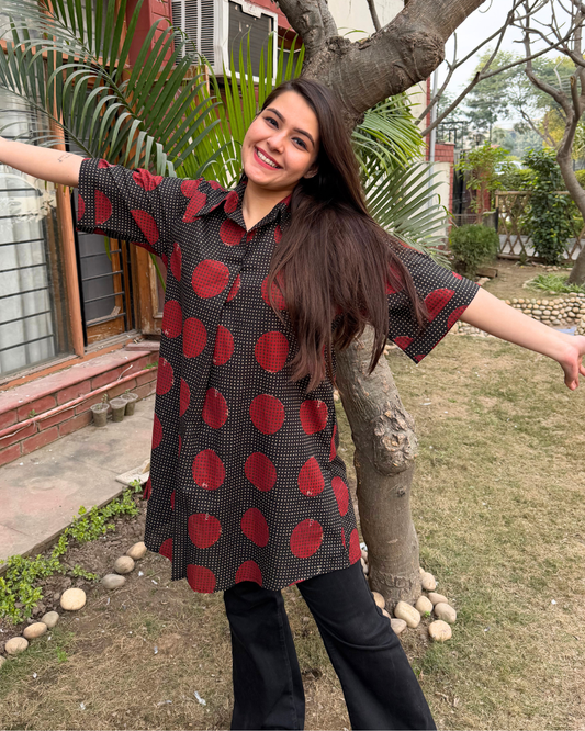 Black dotted top