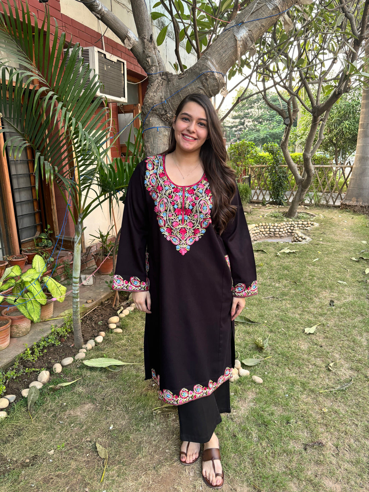 Black embroidered Phiran (Loose fitting)