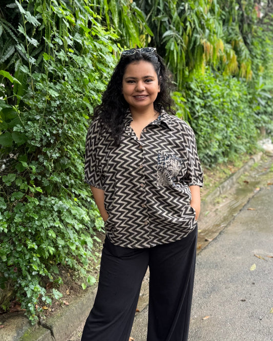 Black zig zag shirt