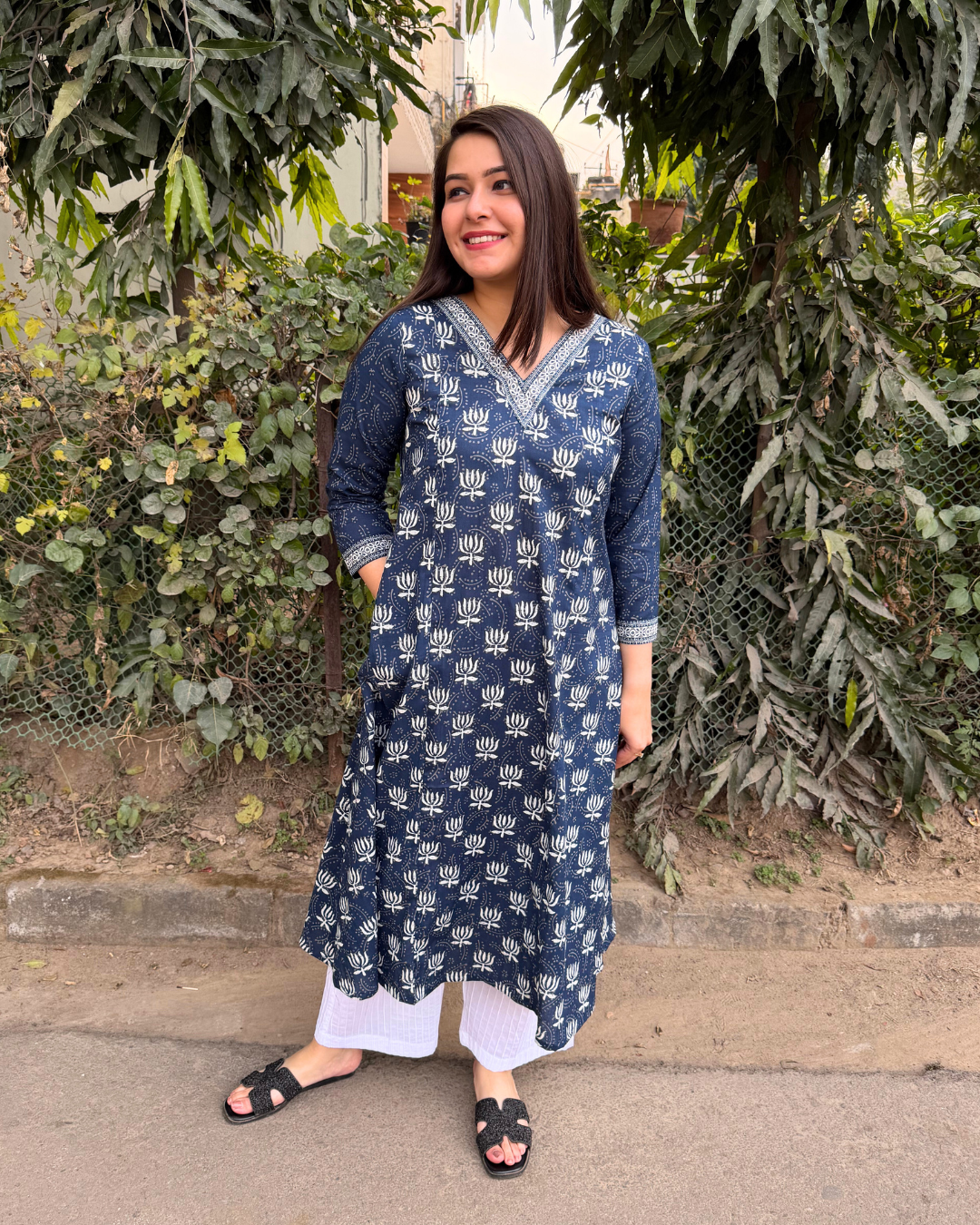 Blue lotus aline kurta with contrast sleeve
