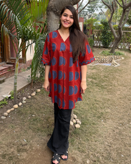 Maroon jharokha Top