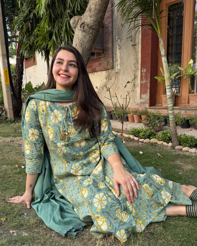 Pista Green yellow Lacework Aline full suit set