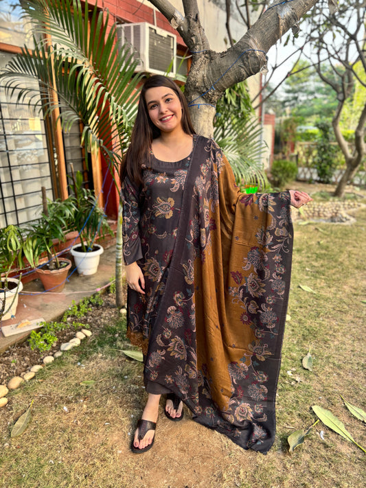 Grey Floral Spun suit set