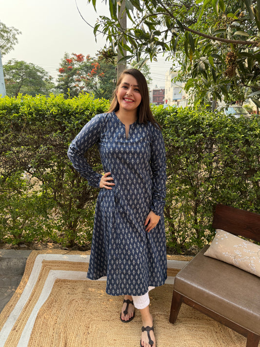 Indigo buti Aline chudi sleeve kurta