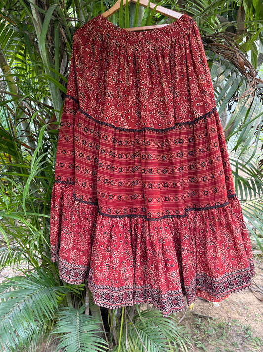 Maroon ambi 3 tier skirt
