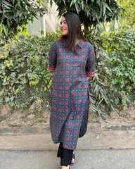 Indigo geometric collar kurta with pocket