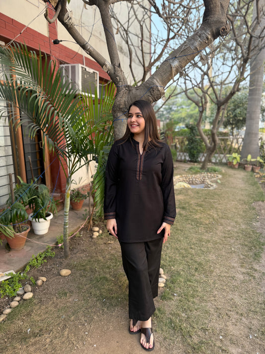 Black solid border kurti
