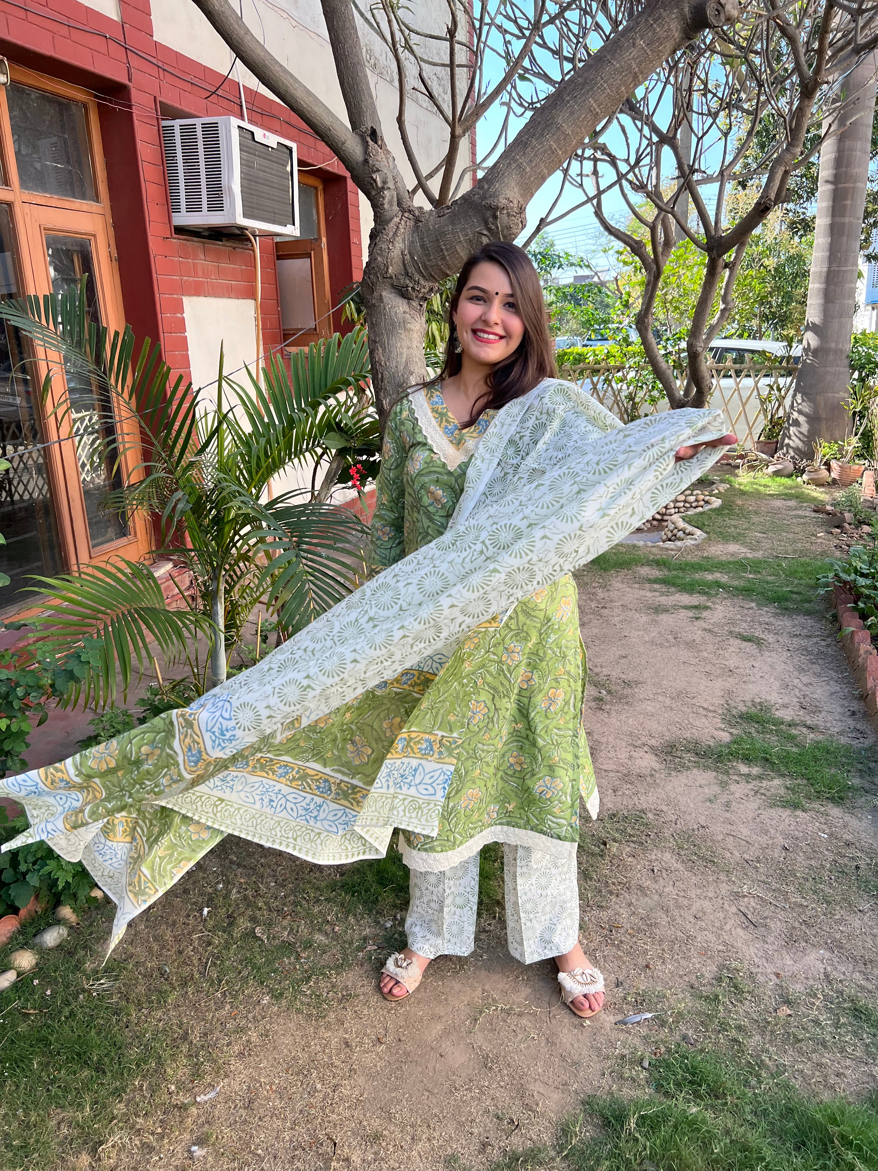 Green Handblock Suit set with Mulmul Duppata - MYSANSKRITAM