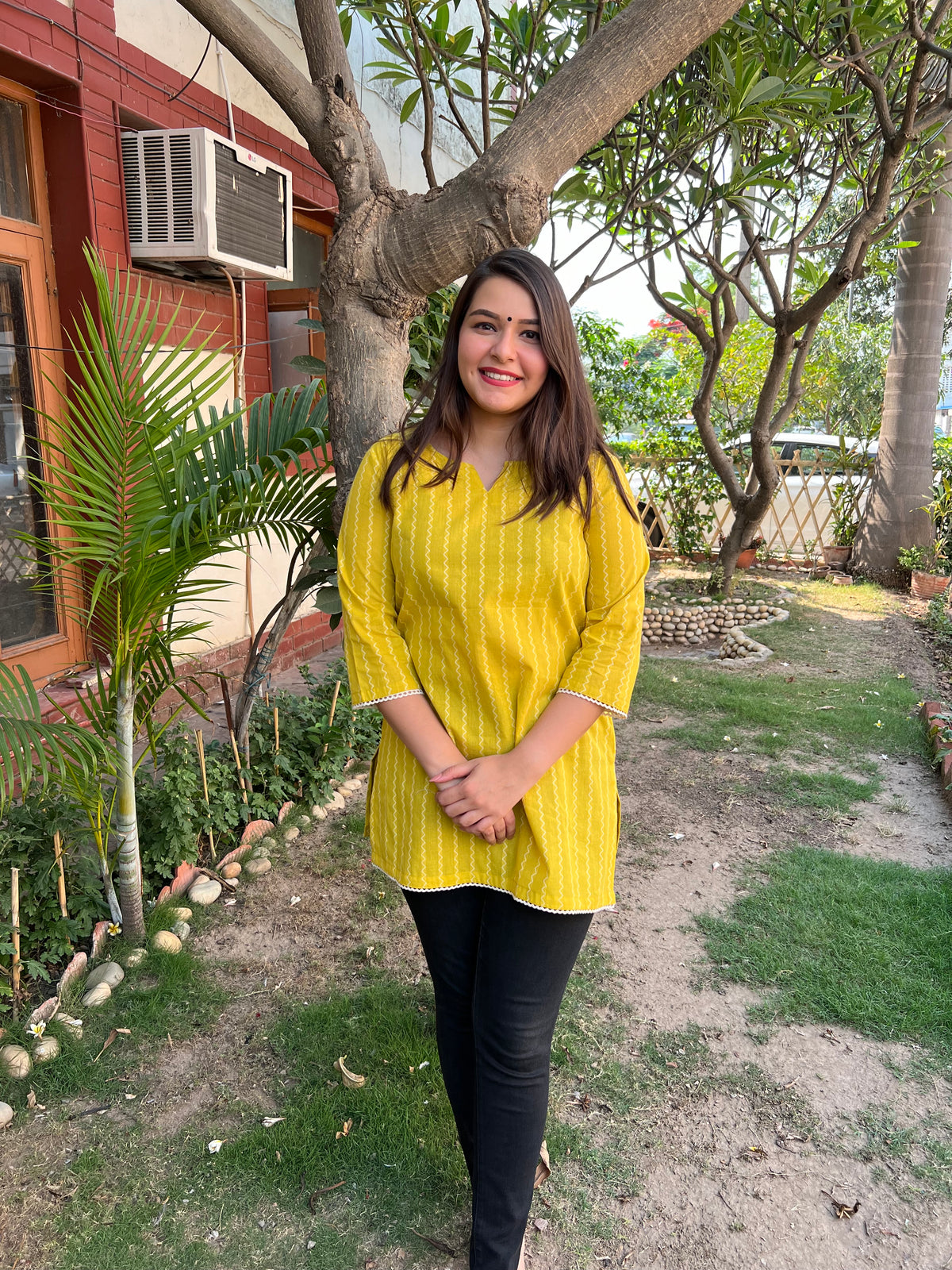 Mustard Yellow lines kurti - MYSANSKRITAM