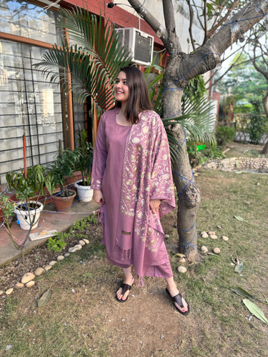 Onion woollen suit set with embroidered stole