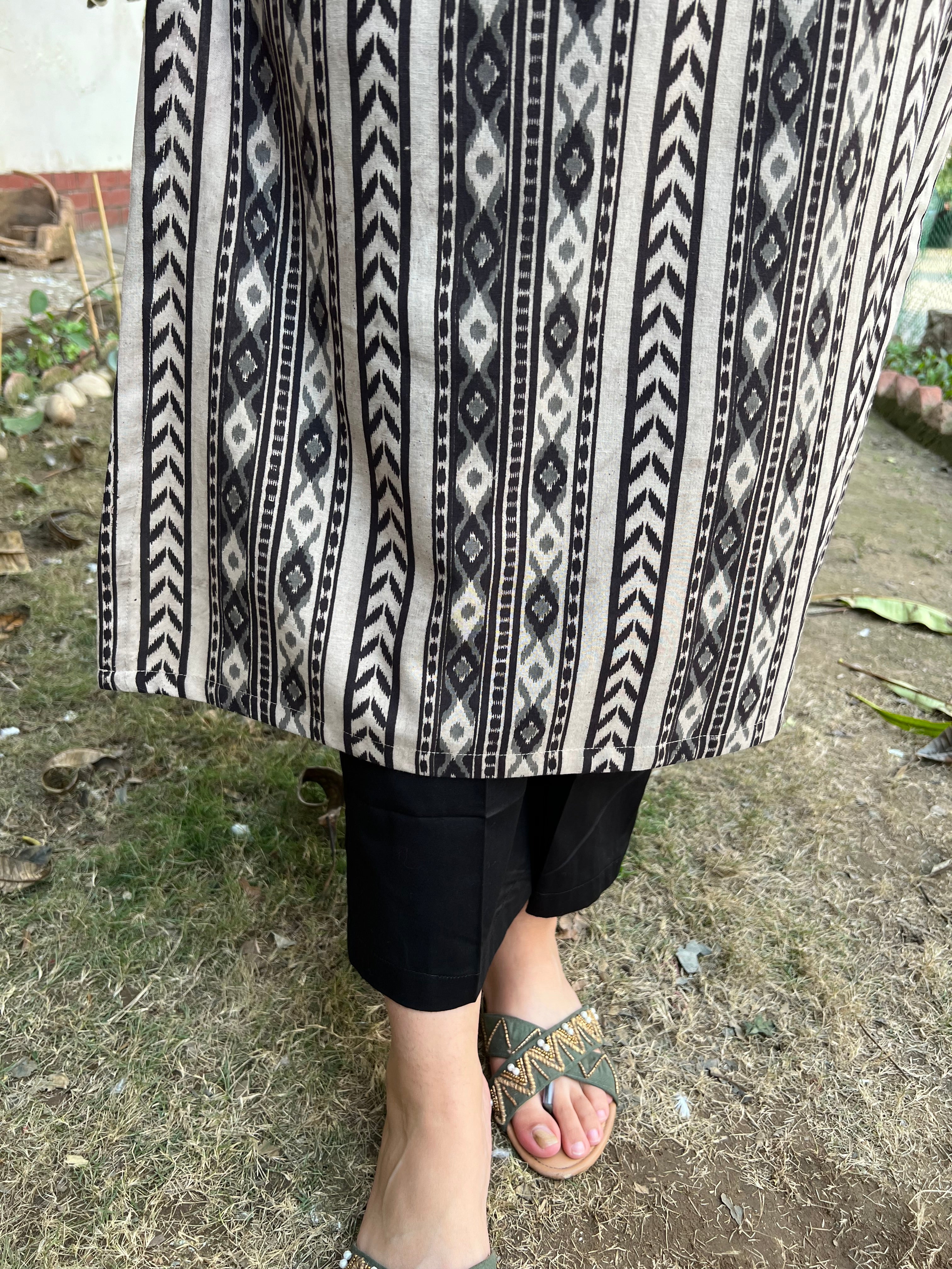 Brown Geometric Ban Neck Kurta - MYSANSKRITAM