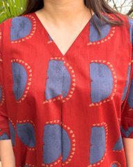 Maroon jharokha Top