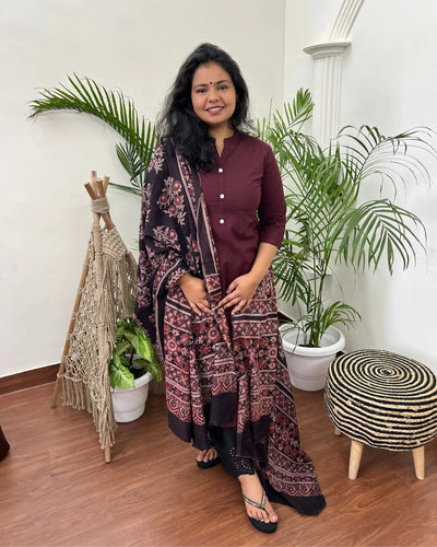 Coca-Cola solid kurta with cotton ajrakh duppata