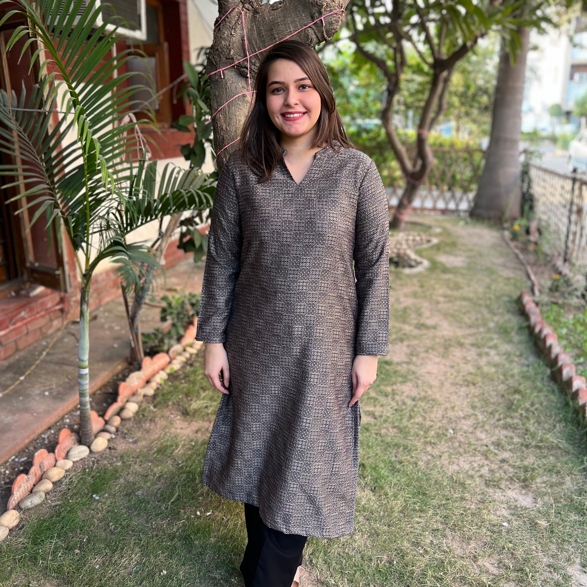 Grey Black geometric woollen kurta