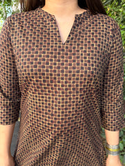 Brown geometric short Kurti