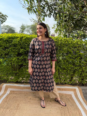 Black Kantha Ambi kurta