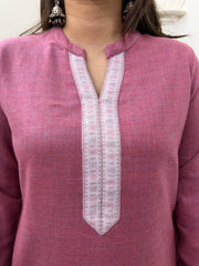 Pink woollen kurta with border