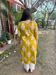 Neon green floral kurta with kodhi