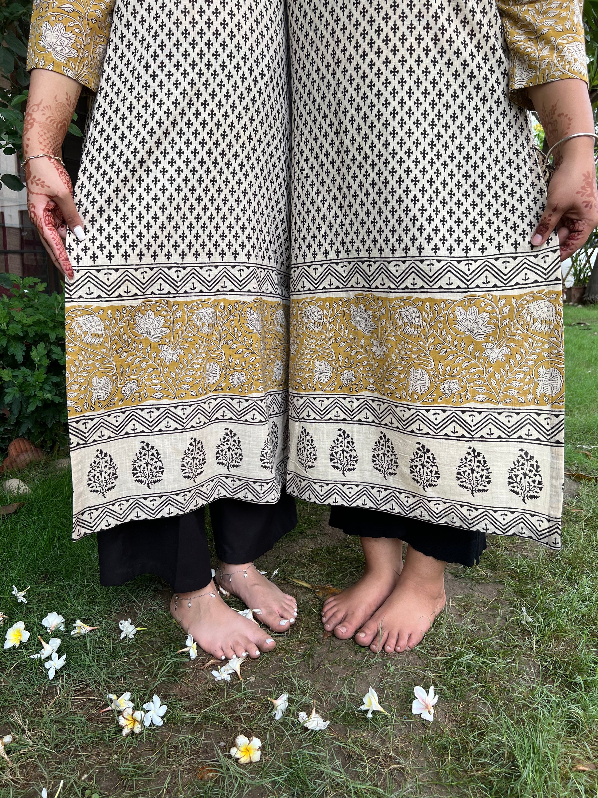 kurti pant set with dupatta