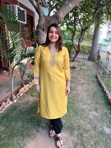 Lemon border woollen kurta