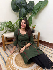 Green bindi aline kurta