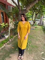 Yellow small Rose v neck kurta