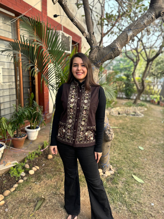 Coffee embroidered Sidra (waist coat)