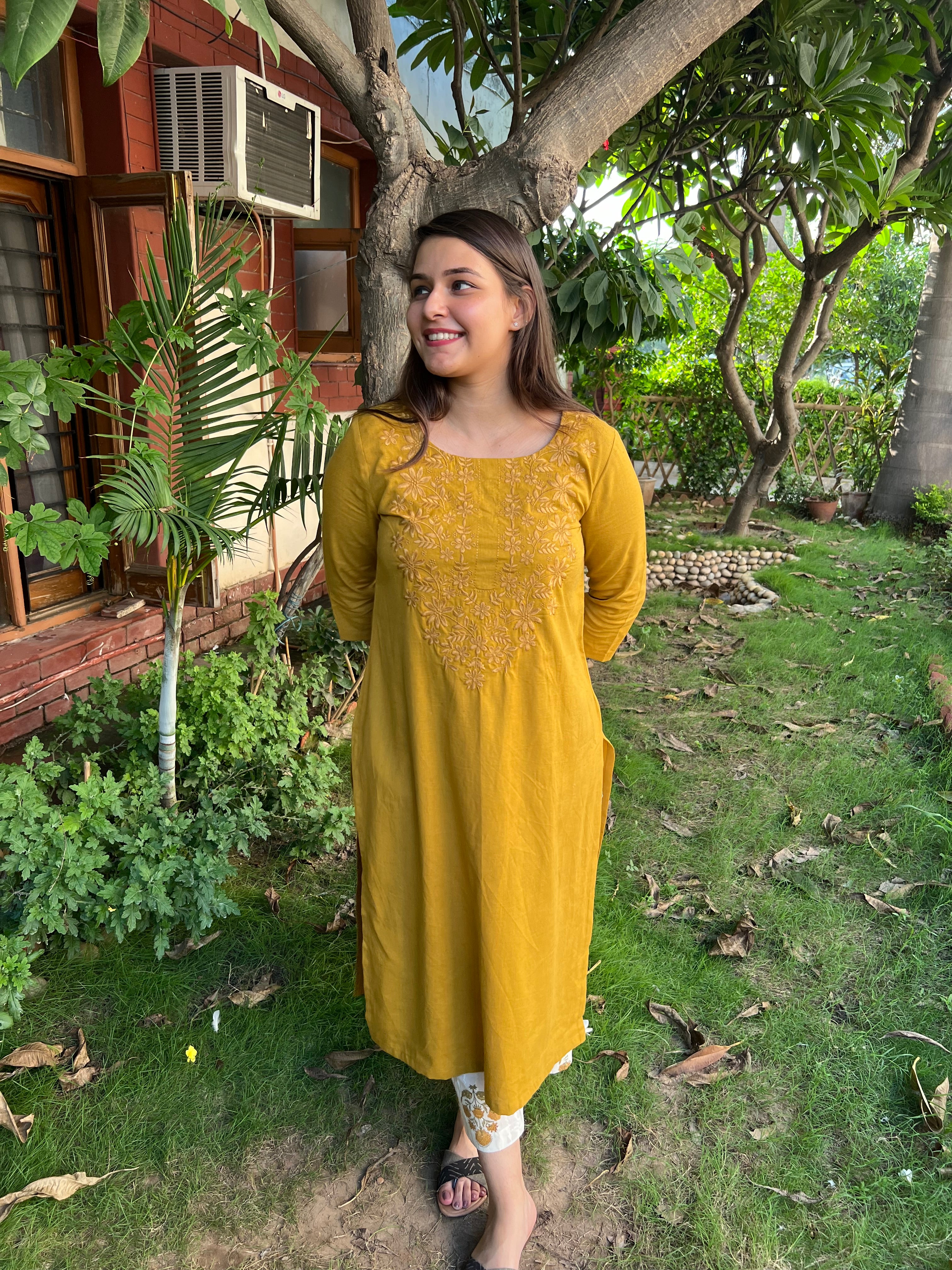 Mustard Thread embroidered kurta - MYSANSKRITAM