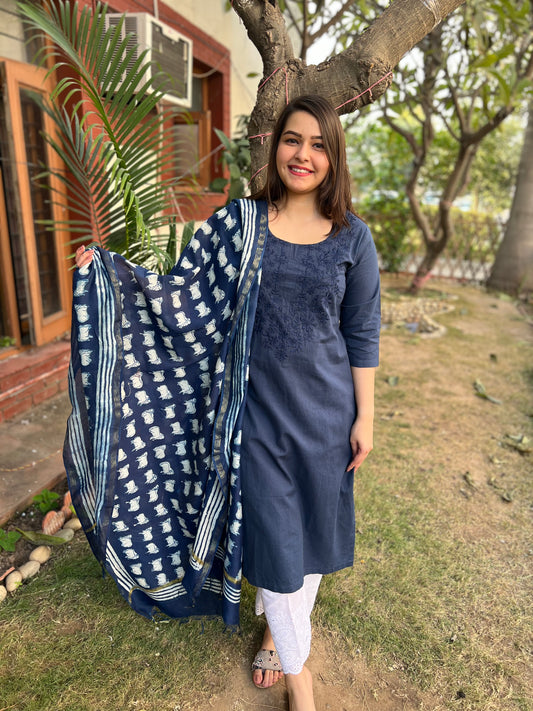 Blue embroidered kurta with Chanderi duppata