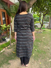 Black Ikkat Yoke  Kurta